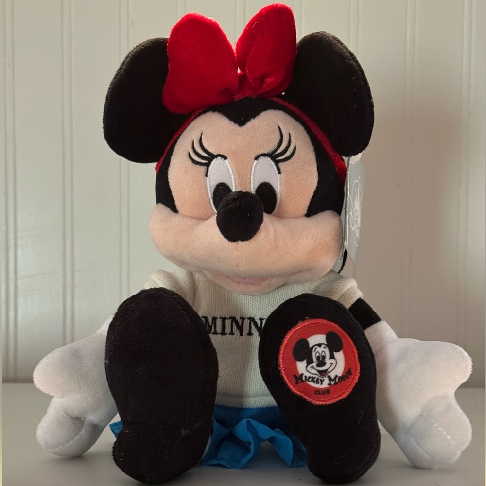 11” Minnie plush in mouse club sweater